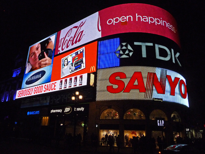 London: Picadilly Circus